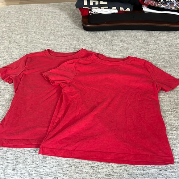 old navy red t shirts - Picture 1 of 2
